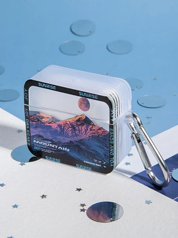 Бокс для наушников AirPods 4 силиконовый с карабином Горы Mountain