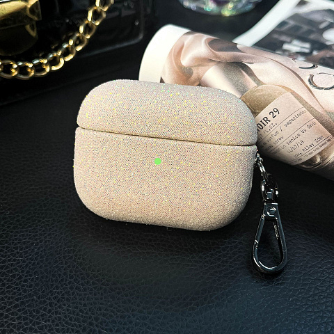 Бокс для наушников AirPods 4 пластиковый с блёстками и карабином К-05