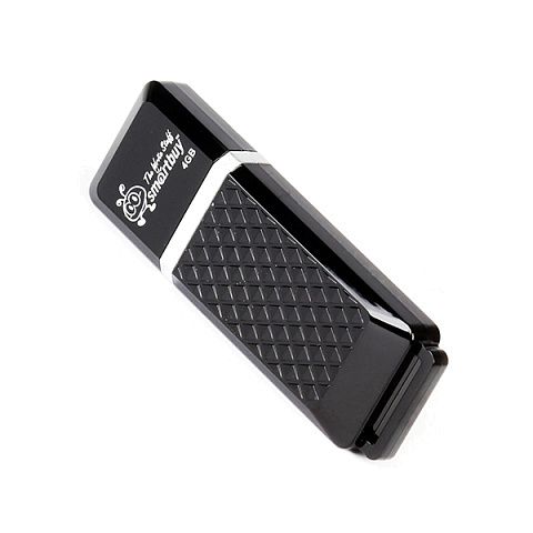 USB накопитель Smart Buy пластиковый 64 Gb Quartz с креплением и крышкой