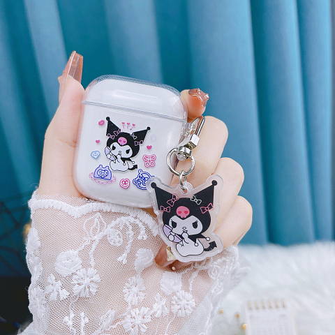 Бокс для наушников AirPods 1/2 силиконовый с брелком "Kuromi"