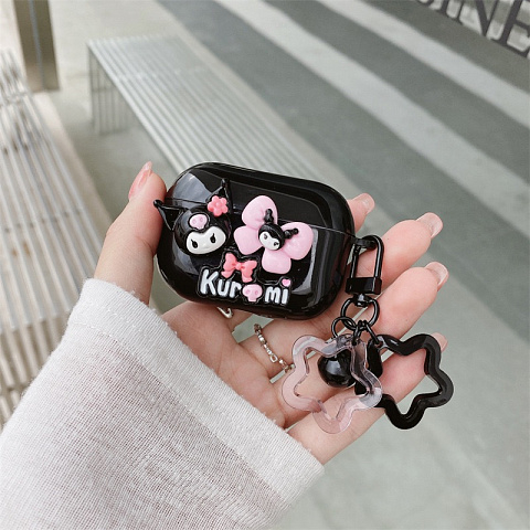 Бокс для наушников AirPods Pro силиконовый глянцевый с брелком "Kuromi"